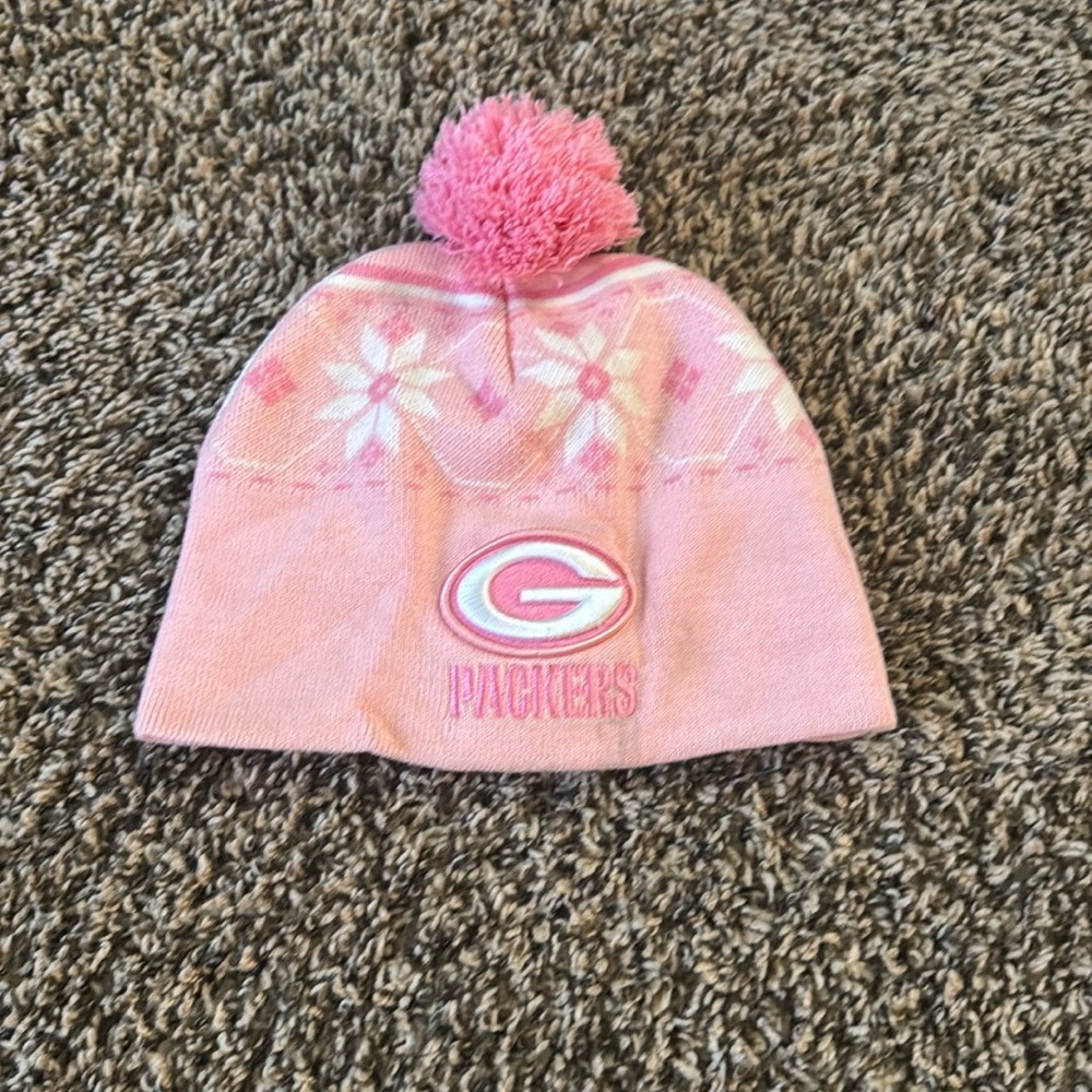 Women’s pink Green Bay packers Beanie